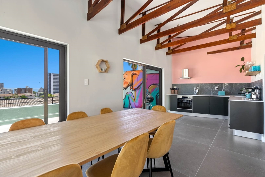 4 Bedroom Property for Sale in Sea Point Western Cape